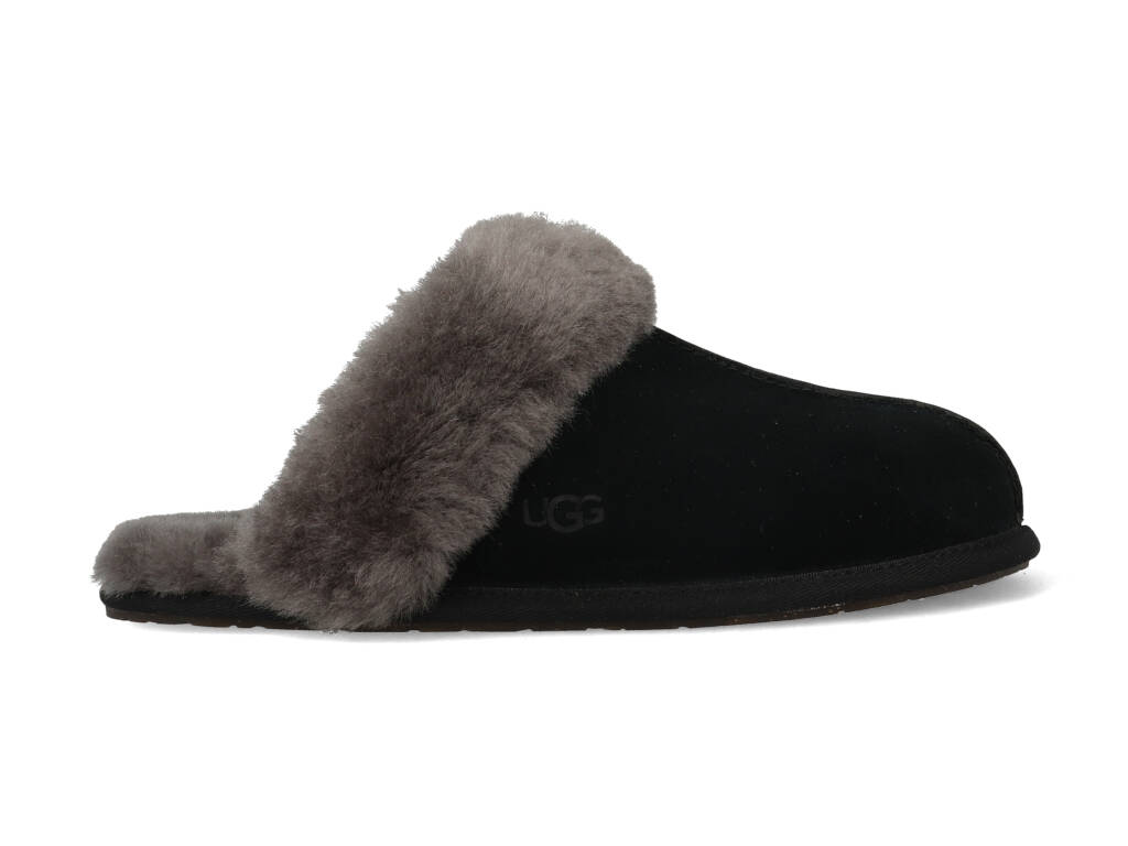 UGG Pantoffels Scuffette II 1106872/BCGR Zwart maat